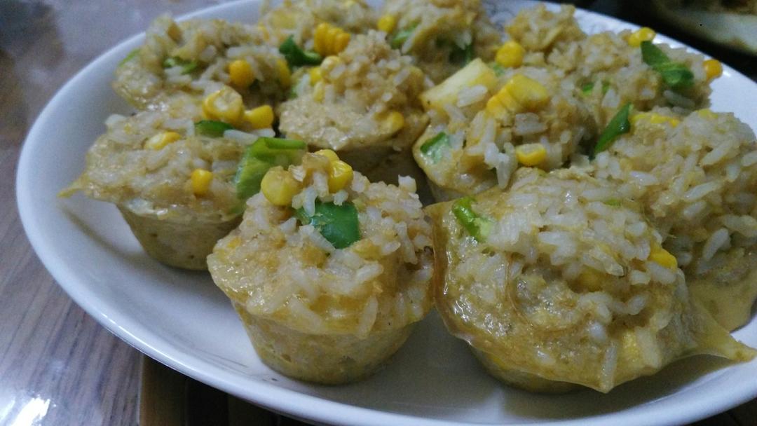 快手早餐-剩饭鸡蛋杯