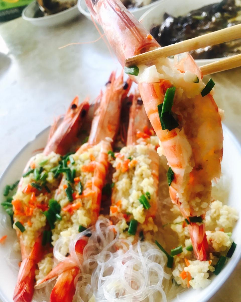 蒜蓉粉丝蒸对虾