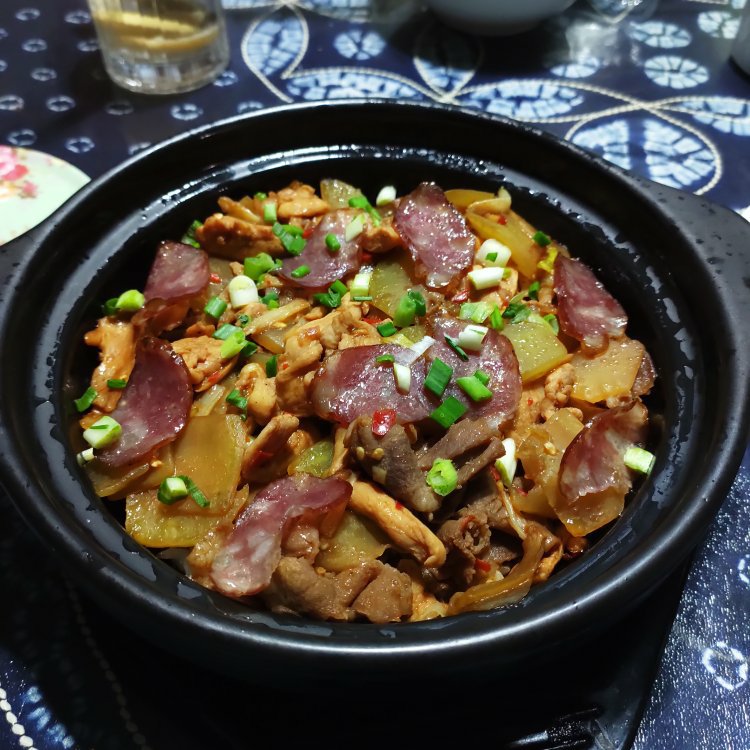 香肠煲仔饭