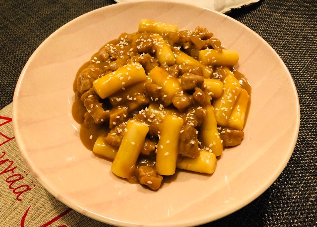 闲云野鹤y先生做的蚝油牛肉粒炒年糕