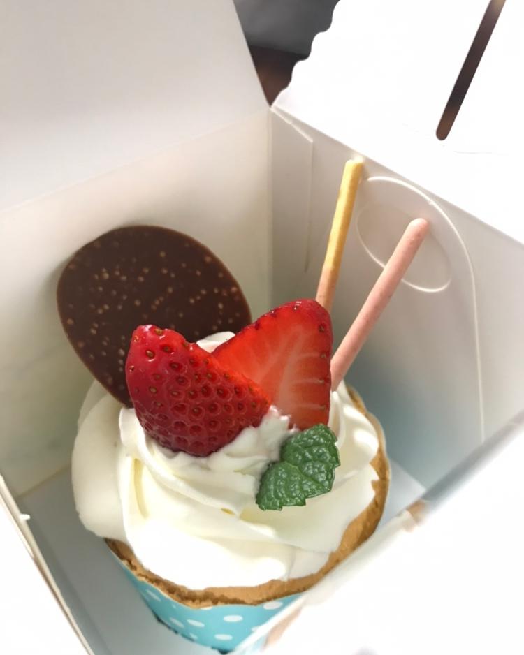 不塌，不裂，很润，很嫩的纸杯蛋糕