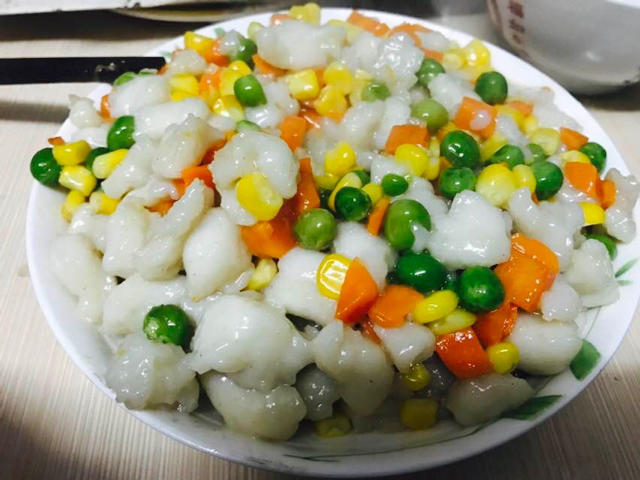 鱼粒玉米粒炒蛋