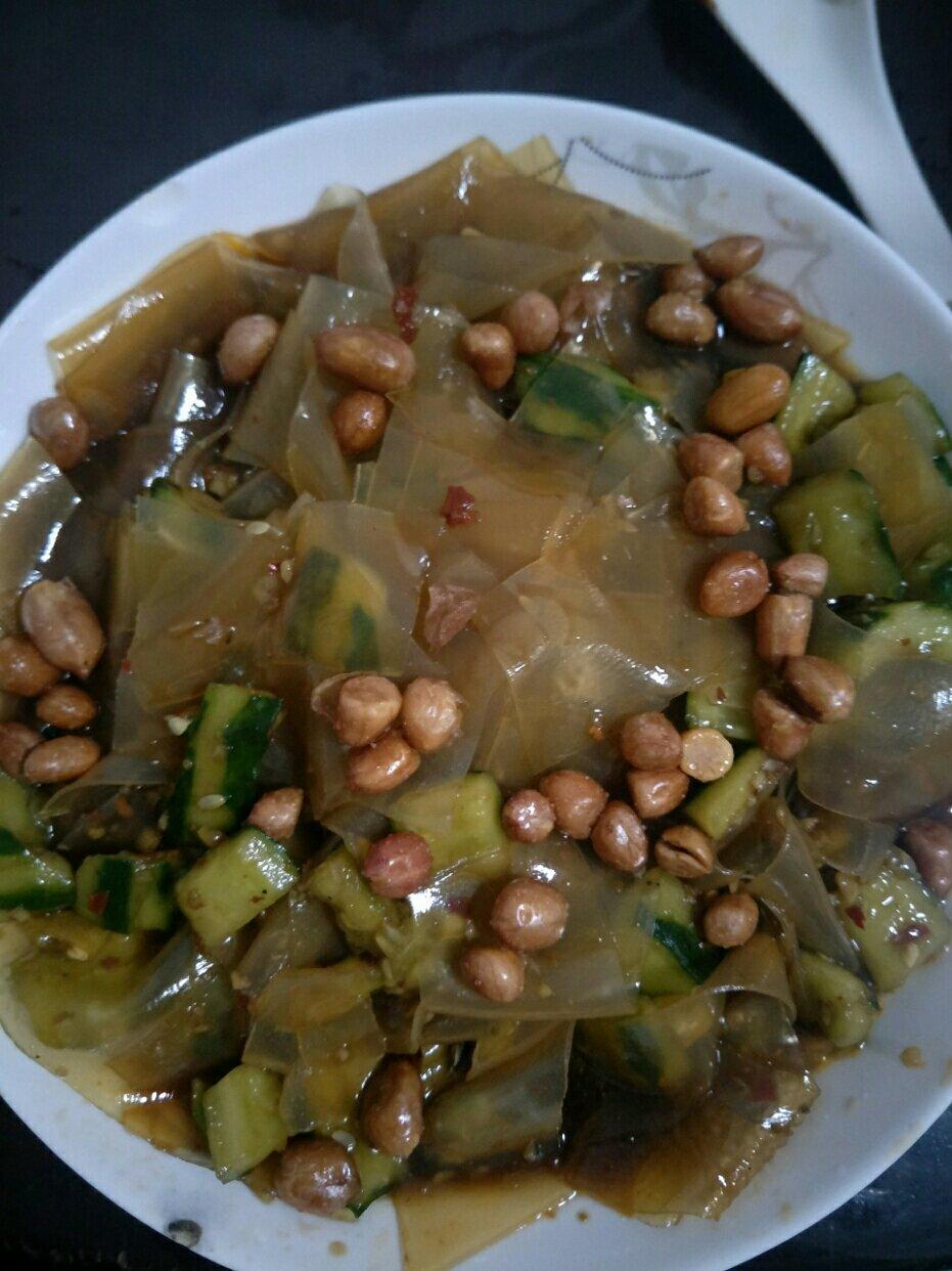 忘忧_0b9q做的花生米凉拌黄瓜粉皮