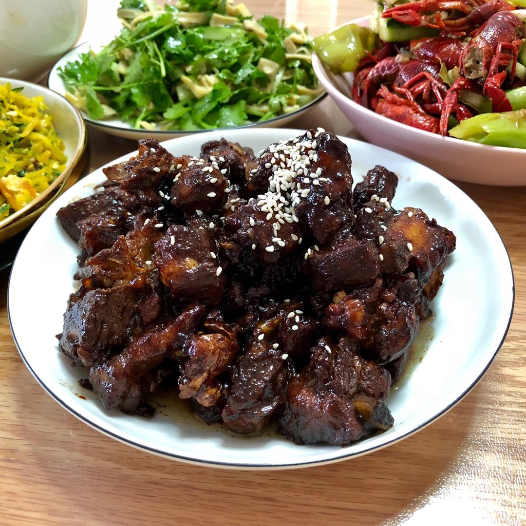 红烧梅子酱排骨～