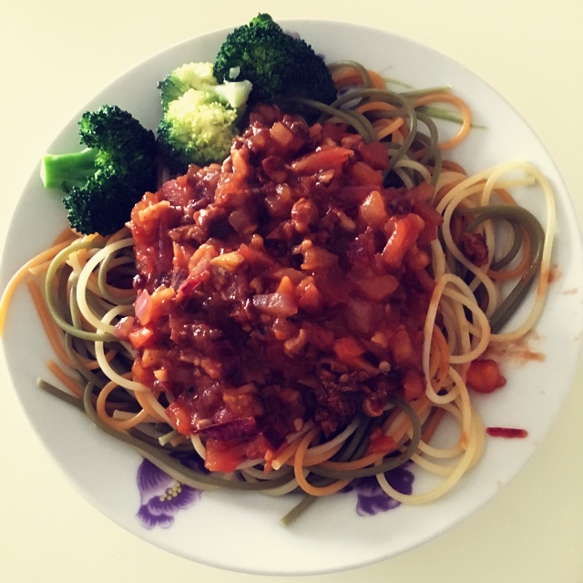 蕃茄蘑菇肉酱意大利面