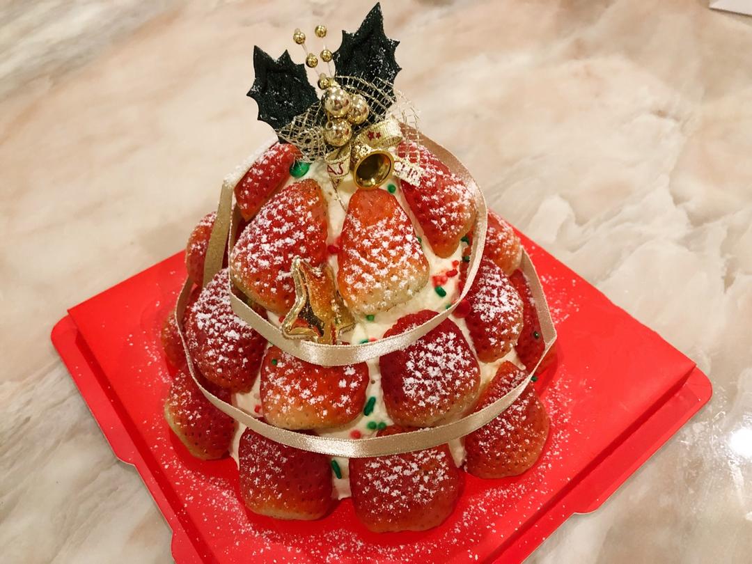 圣诞草莓塔-超有圣诞氛围的快手蛋糕