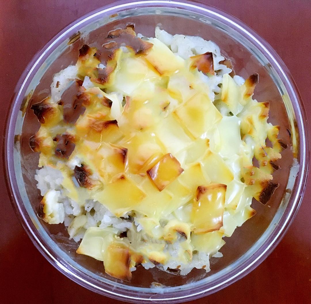奶油蘑菇培根焗饭