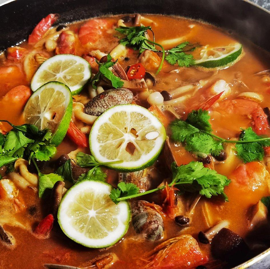 裴不了aa做的泰式冬阴功汤