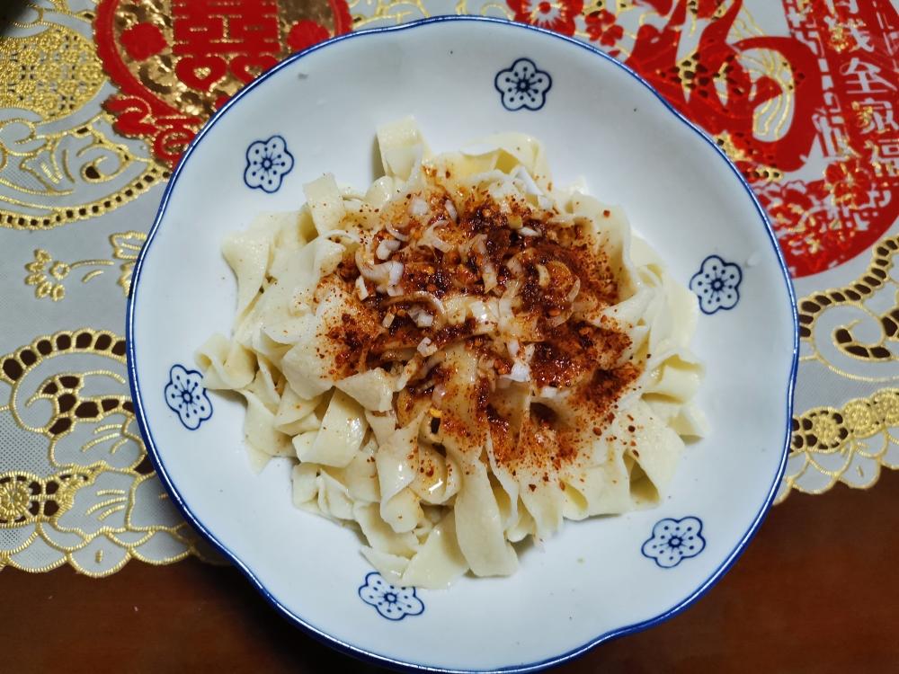 家庭油泼面
