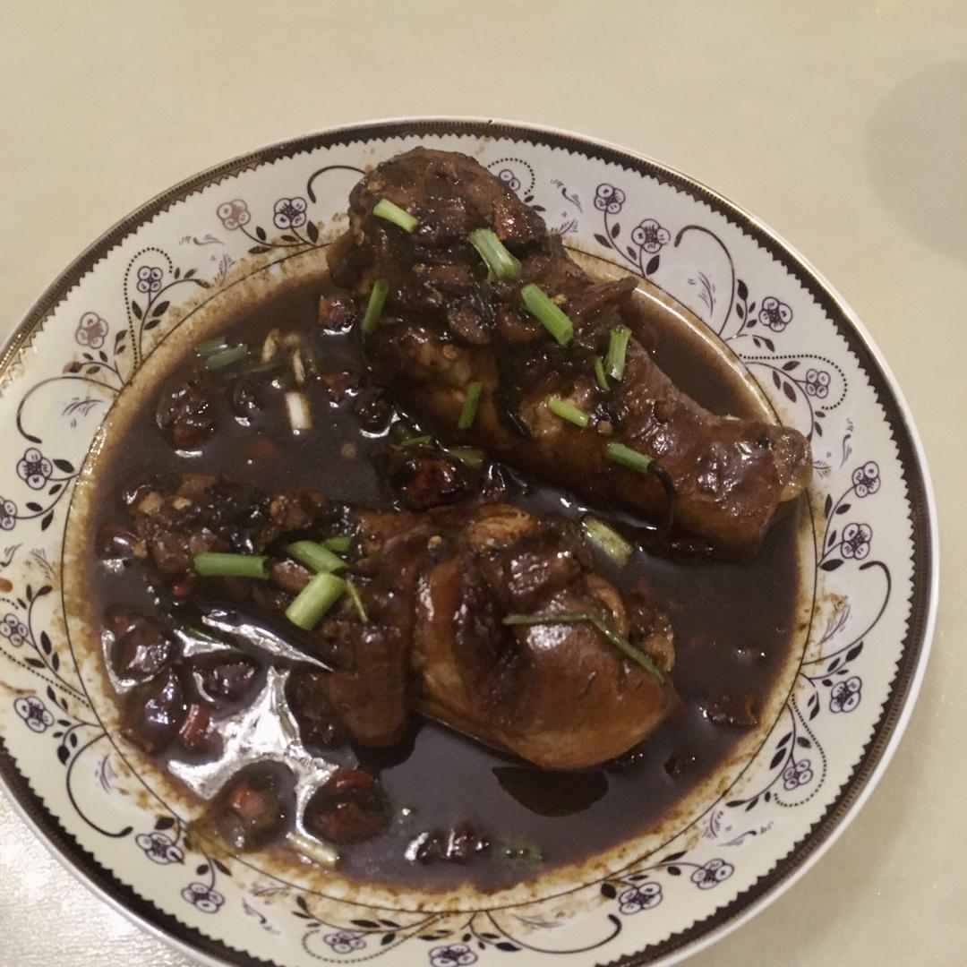 🔥好吃到飙泪的秘汁多汁蒜香鸡腿，鲜嫩到流口水。