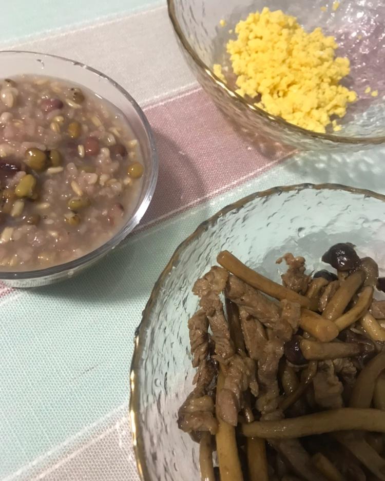 再忙也要认真吃早饭