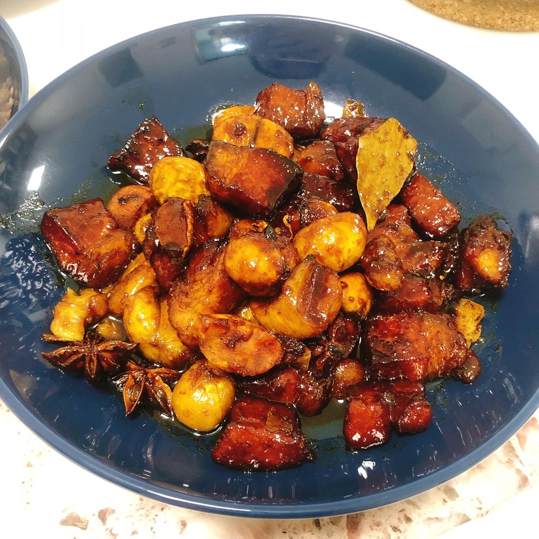【板栗红烧肉】