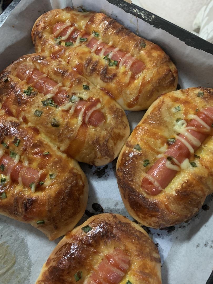 好吃的小热狗面包