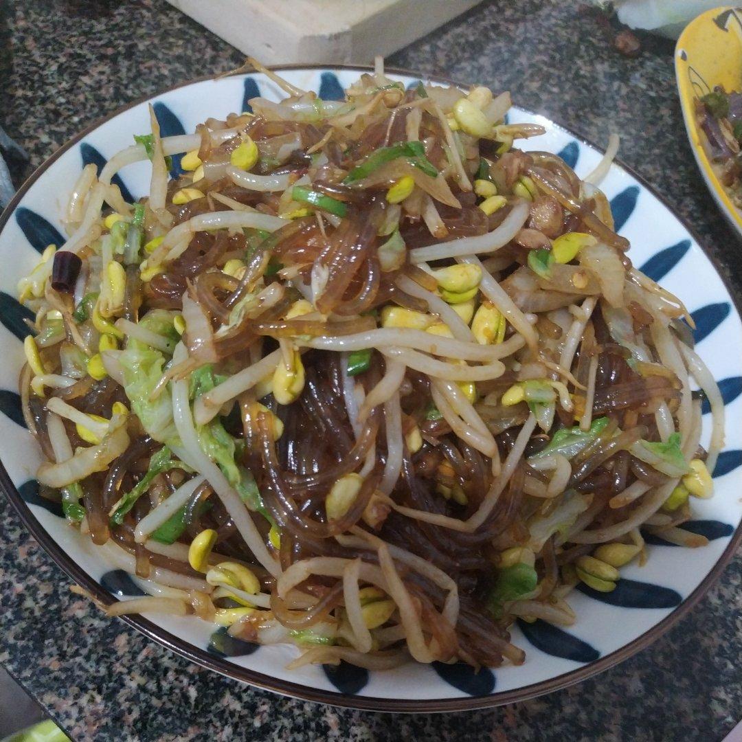 黄豆芽炒粉条