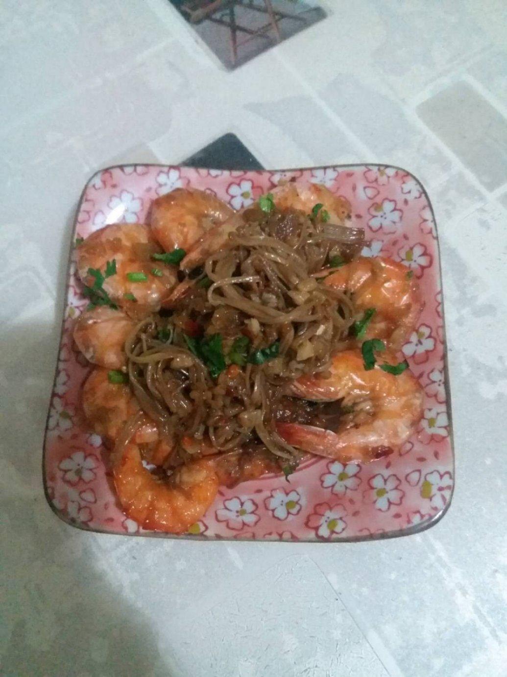 平底锅香煎蒜蓉金针菇＋虾