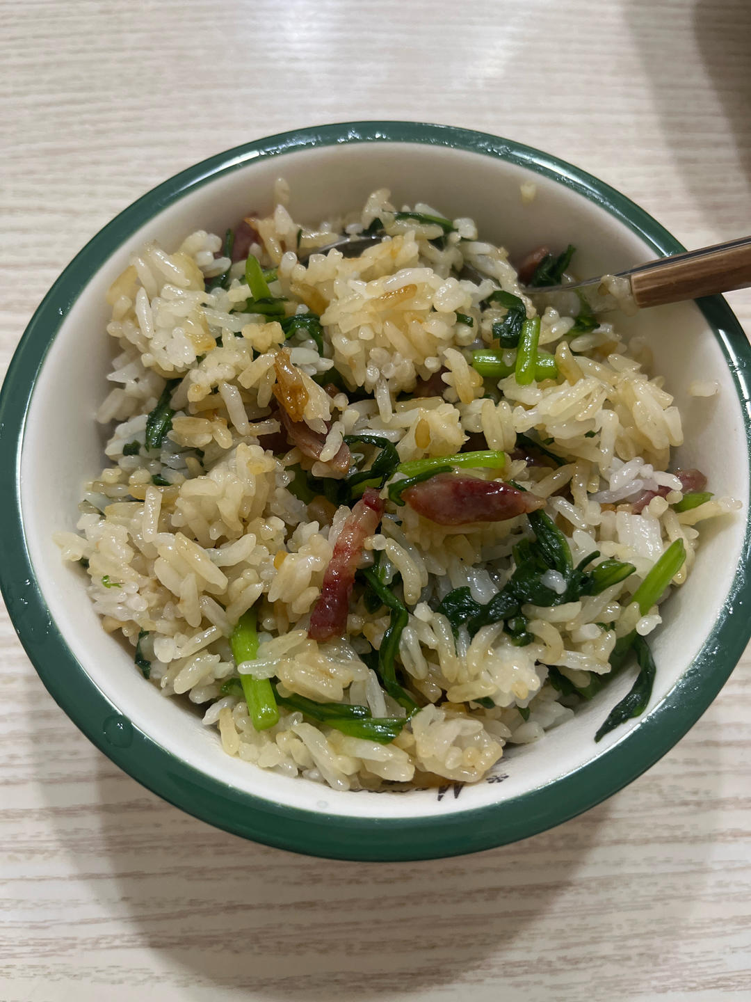 连吃三碗的茼蒿菜饭
