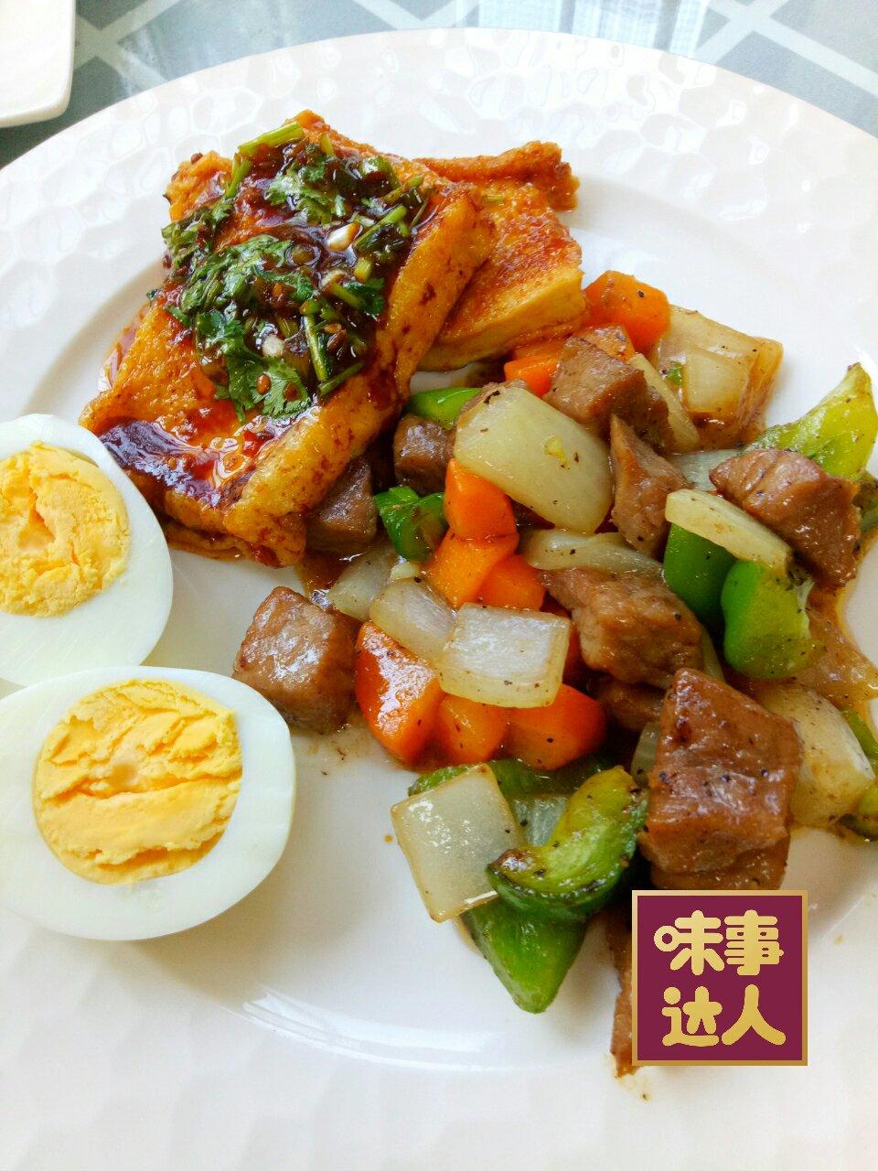 健身教练都在吃的牛肉“增肌”沙拉
