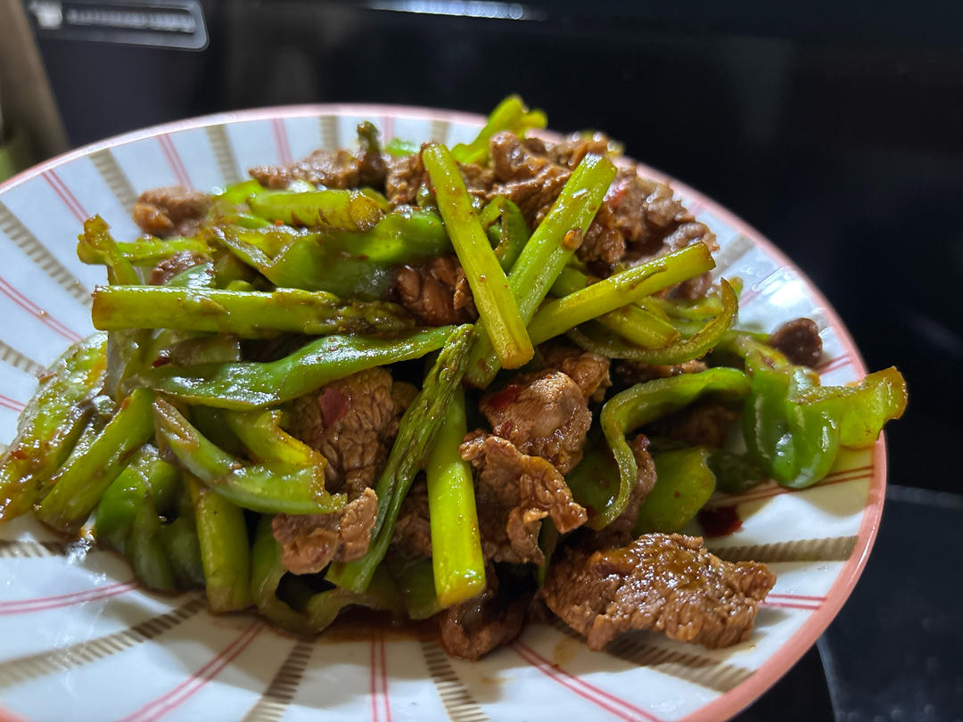 青椒炒牛腩
