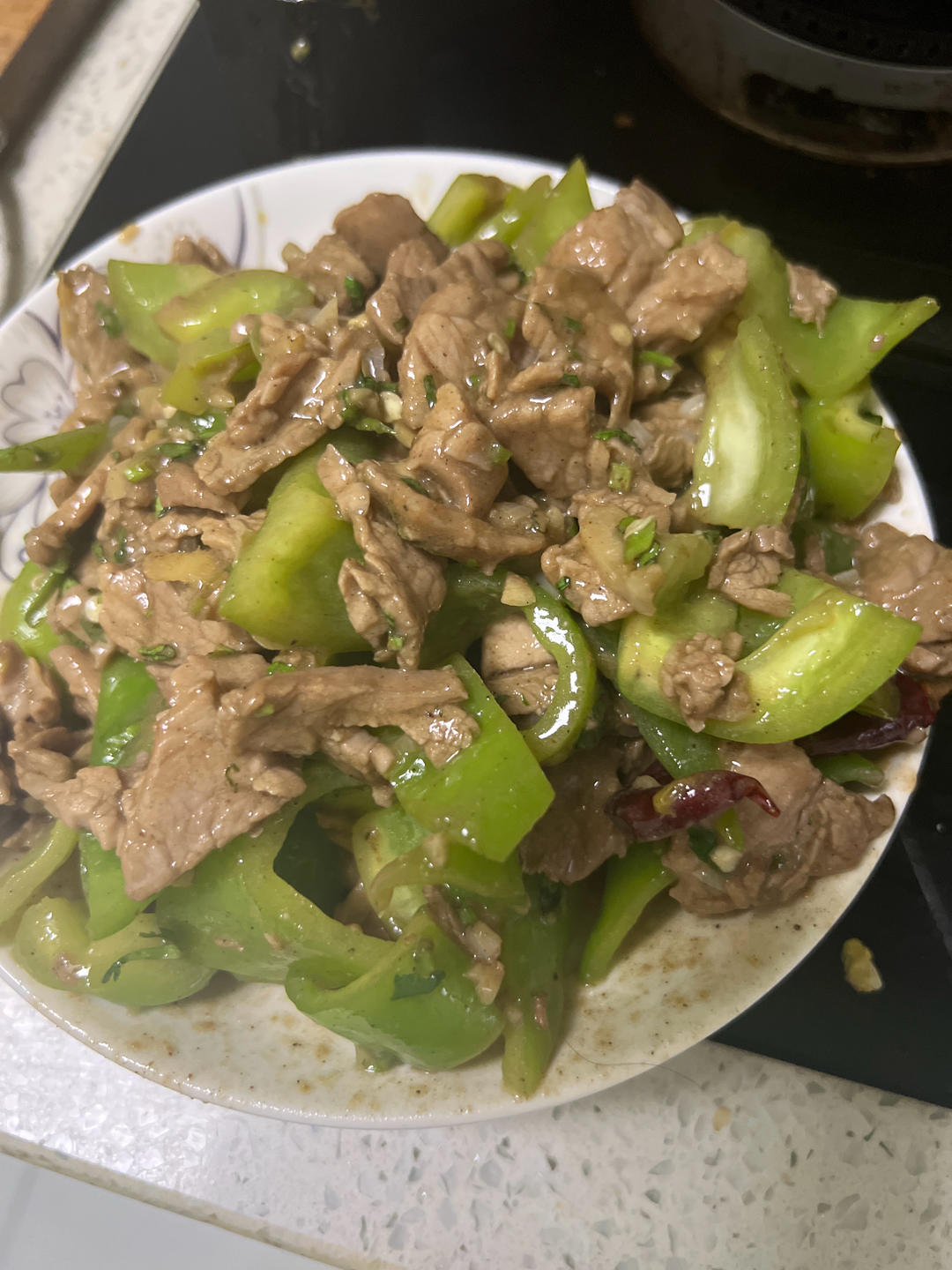 辣炒嫩牛肉！猪肉也可以用此方法炒