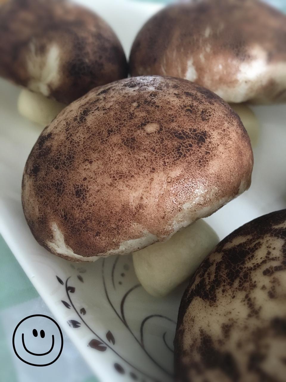 蘑菇包（奶黄馅）