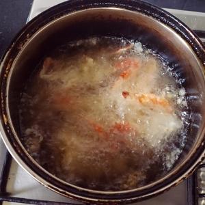 我最拿手的菜-梭子蟹明虾煲，满足了我对口腹之欲的全部想象的做法 步骤4