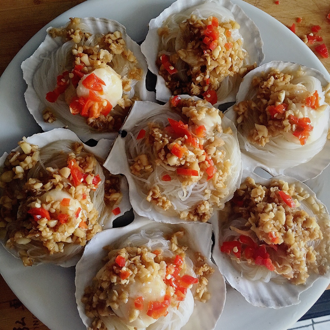 蒜蓉粉丝蒸扇贝