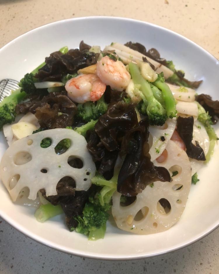 清爽不油腻的荷塘小炒