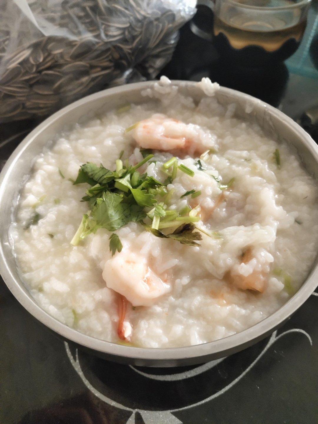 鲜虾砂锅粥（孕妇月子餐）