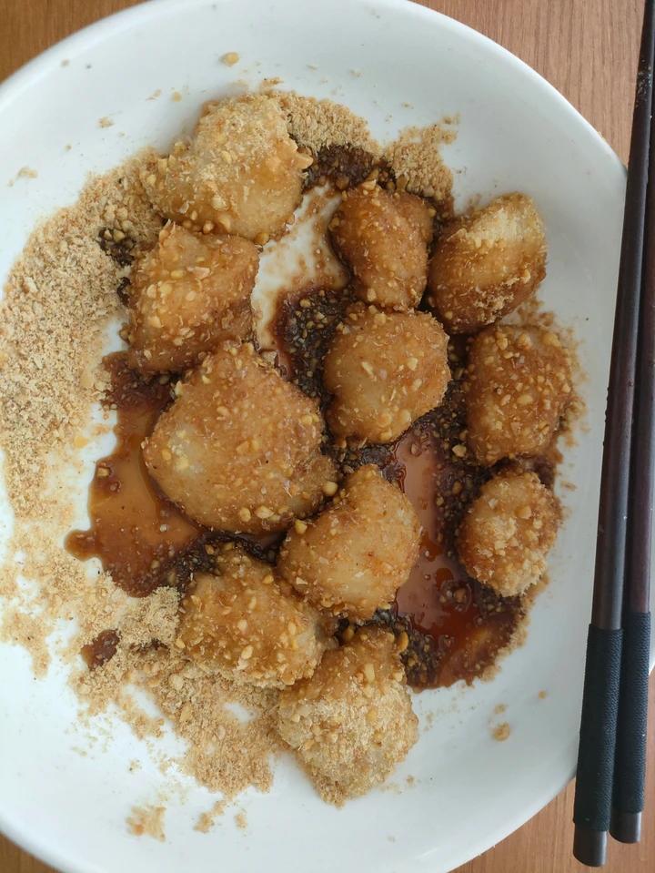 麻糍😋软软糯糯的糯米糍粑😍比外面卖的还好吃！