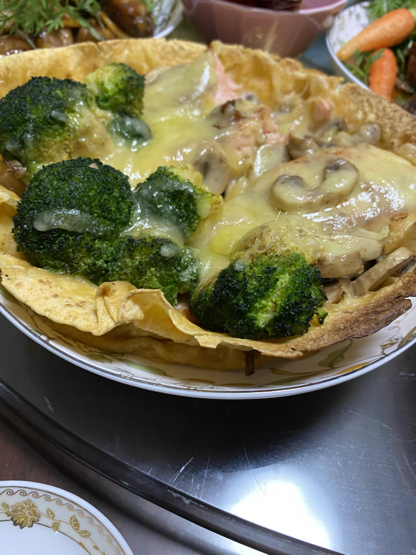 超赞✨薄底西兰花蘑菇披萨🍕春意盎然🌿