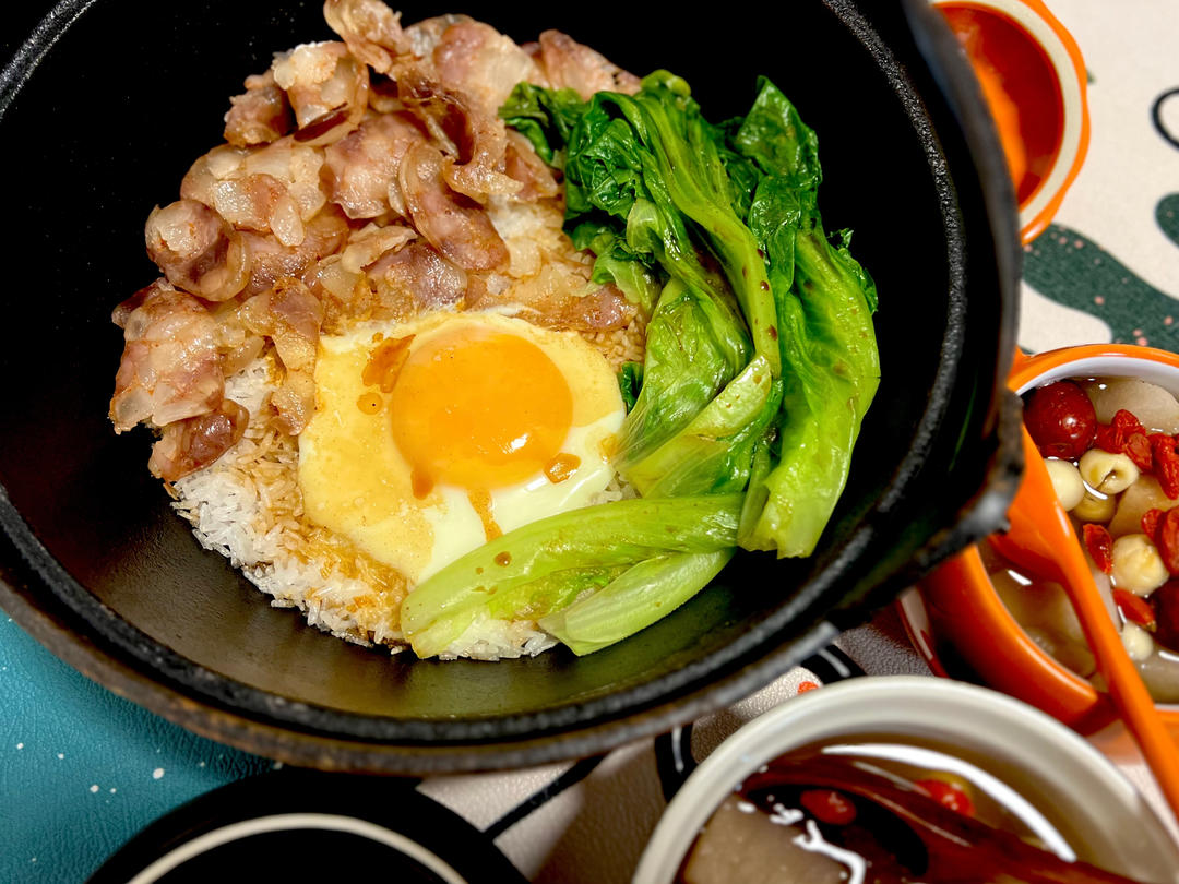 香肠煲仔饭