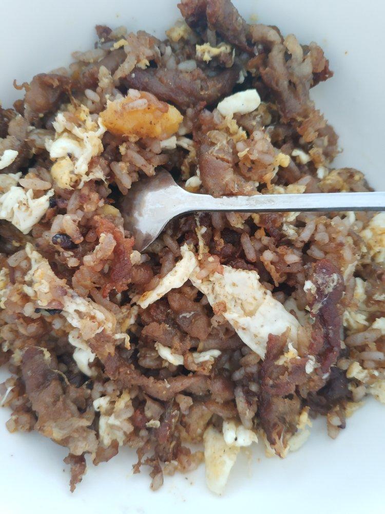 香到爆！孜然羊肉卷炒饭