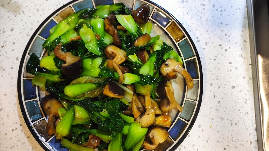 青菜炒香菇