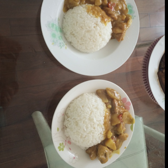 咖喱鸡块饭