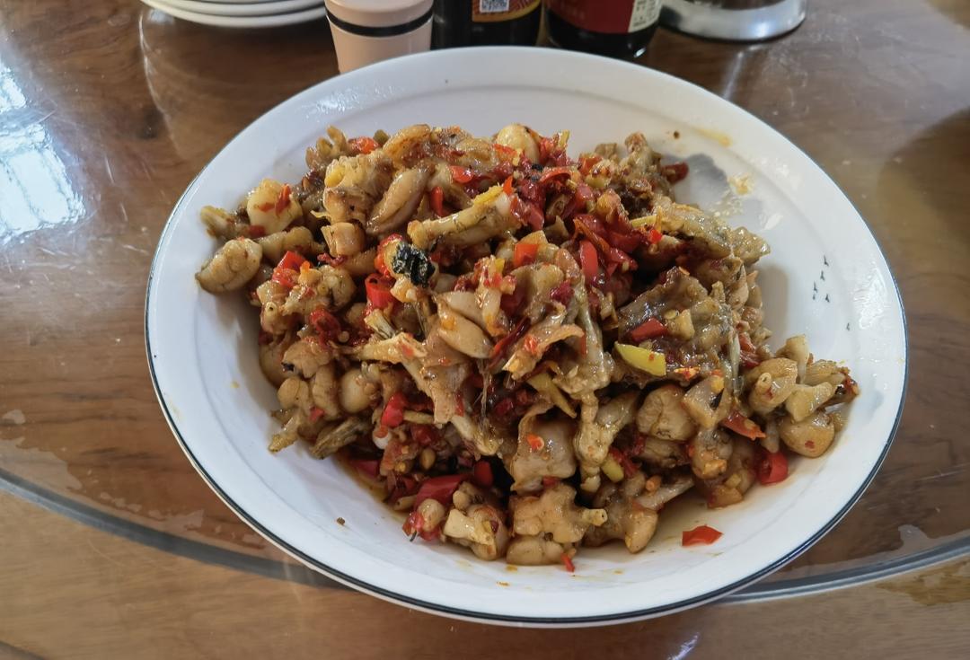 辣炒牛蛙的做法