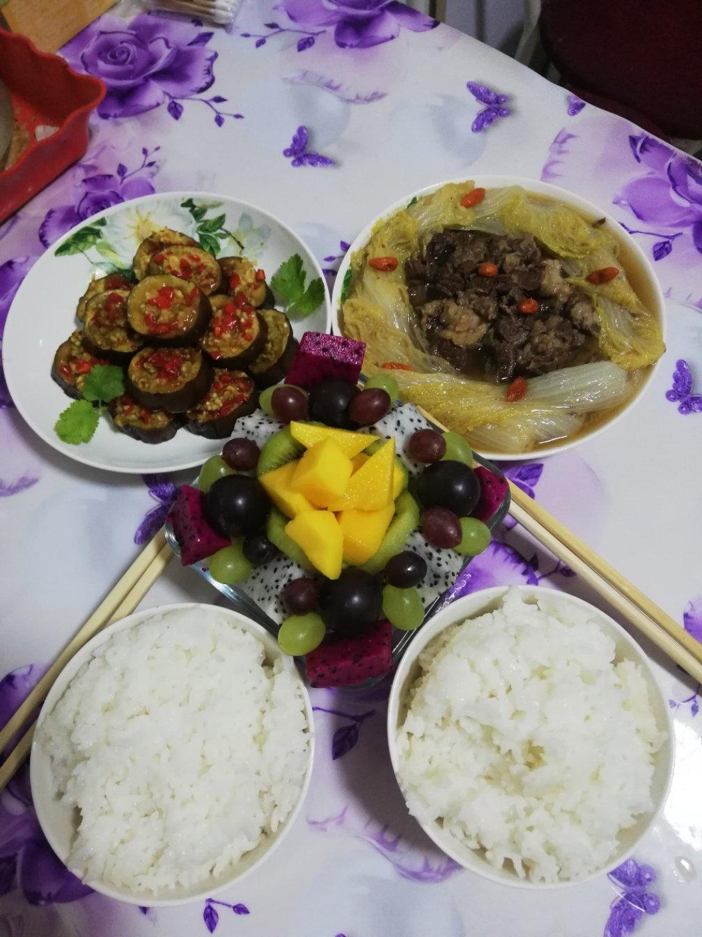 娃娃菜清炖牛尾汤