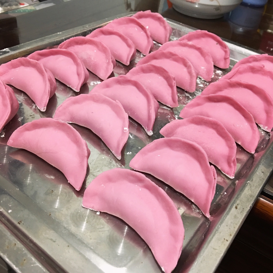 陈尐jo做的粉色饺子