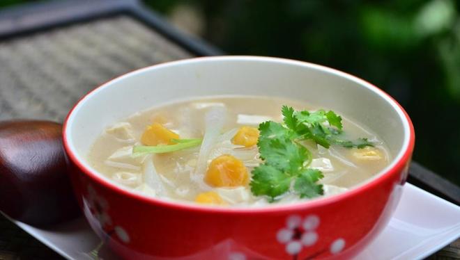 奶白干贝罗卜豆腐汤的做法