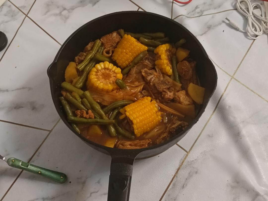 硬菜代表--排骨炖豆角土豆（豆角焖面胚子）