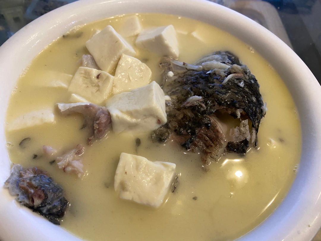 鲫鱼豆腐汤