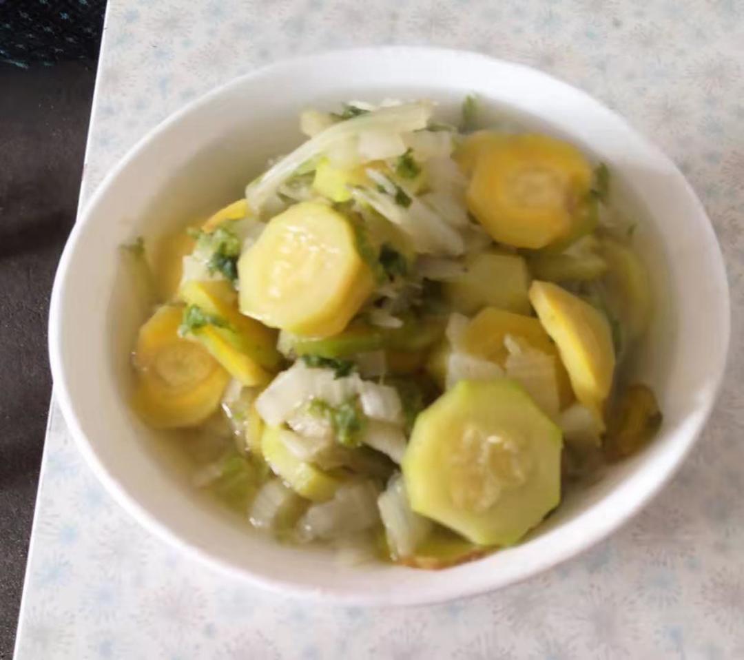 胡萝卜炖白菜（无油无盐素食）的做法