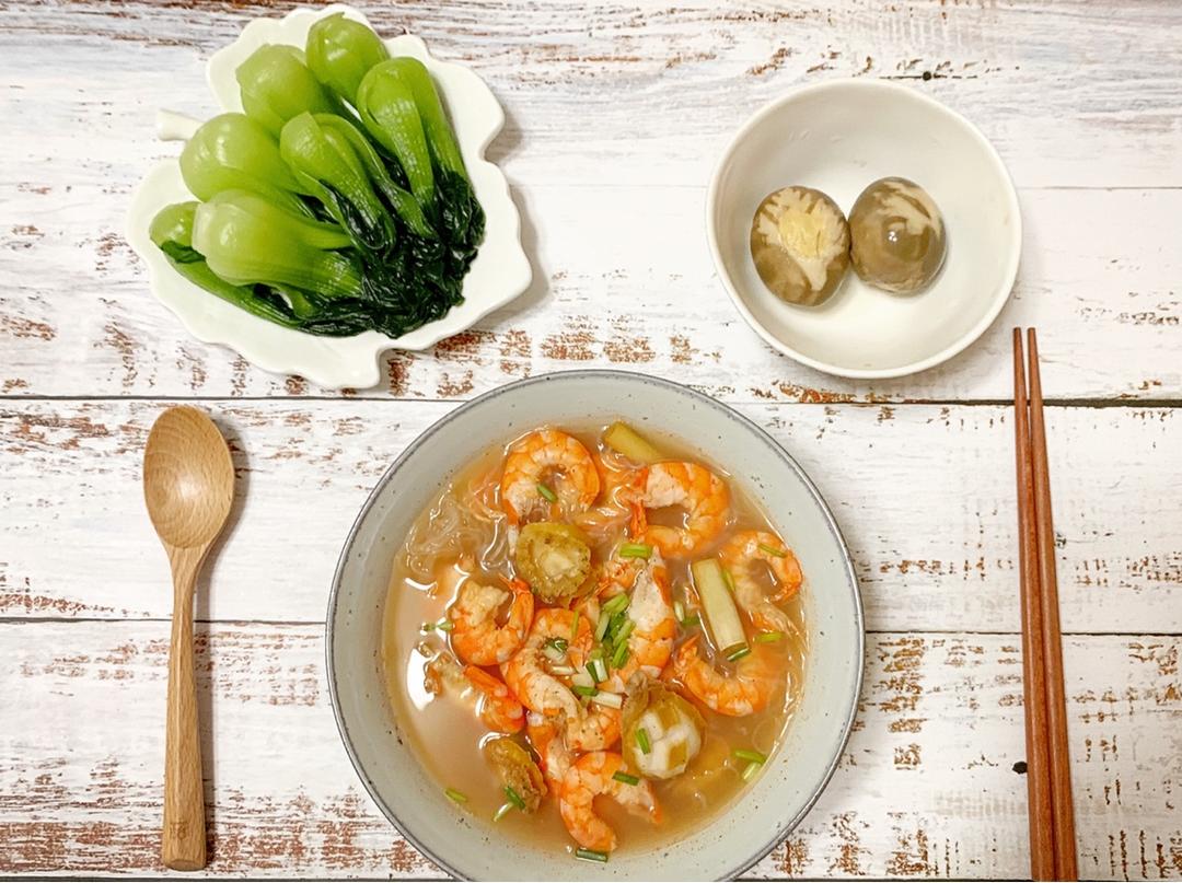 减肥期让我们嗦个粉吧！—香茅海鲜高汤粉（超简单省时美味的快手菜）