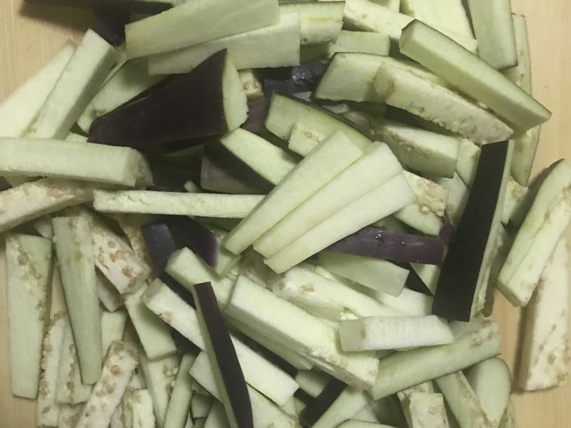 步骤图 家乡传统茄子花生咸菜的做法 家乡传统茄子花生咸菜的做法步骤 下饭菜 下厨房 步骤图 家乡传统茄子花生咸菜的做法 家乡传统茄子花生咸菜的做法步骤 下饭菜 下厨房