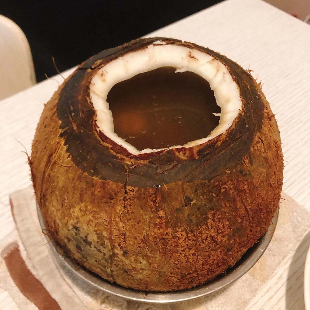 爱吃爱鸭做的原盅椰子炖乌鸡