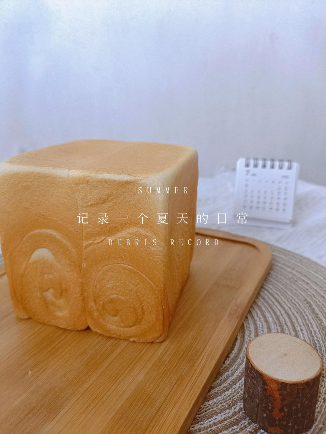 吐司，奶香手撕面包，超级香浓