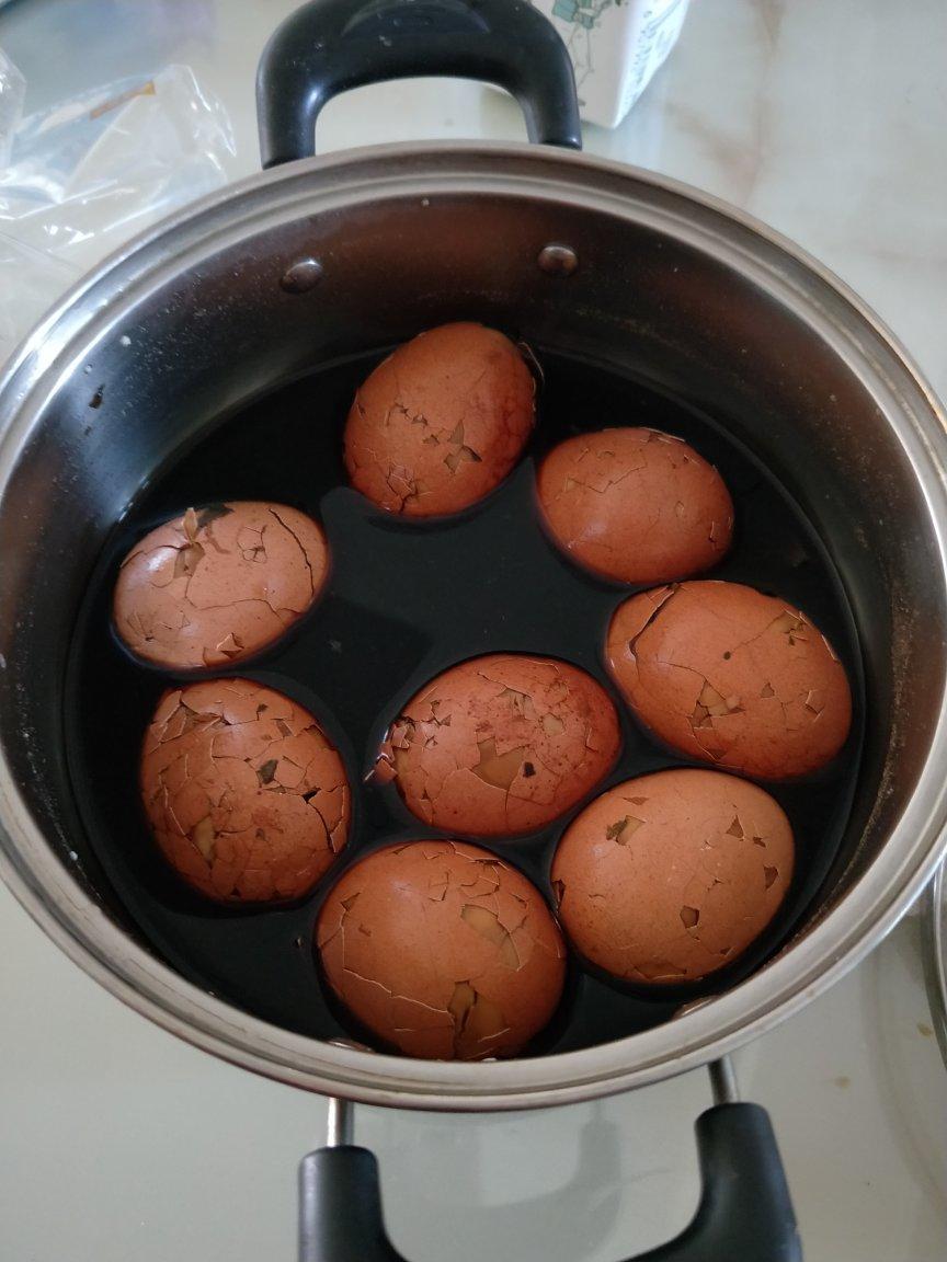 电饭煲煮五香茶叶蛋
