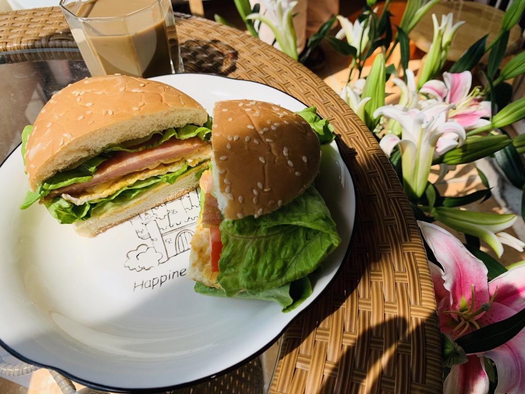 快手午餐肉汉堡包