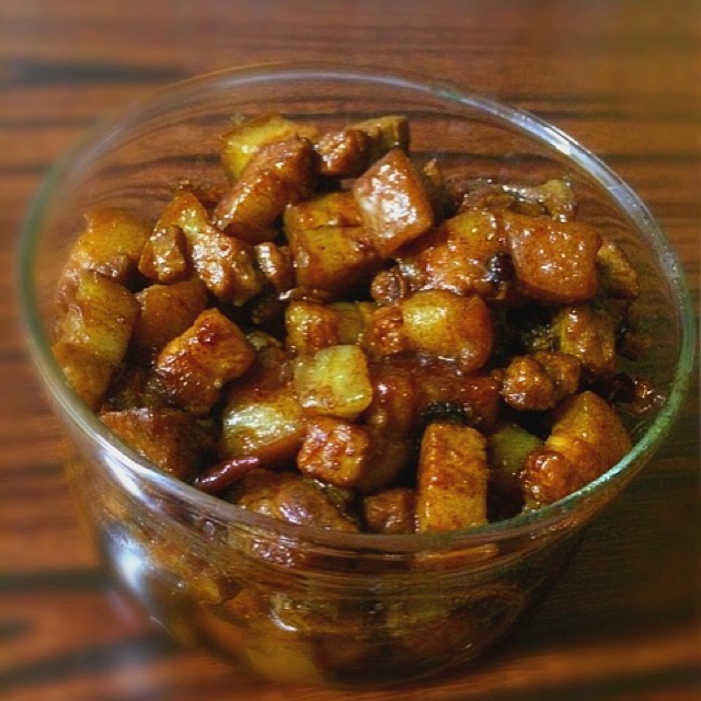 吃着碗里望着锅里的红烧肉