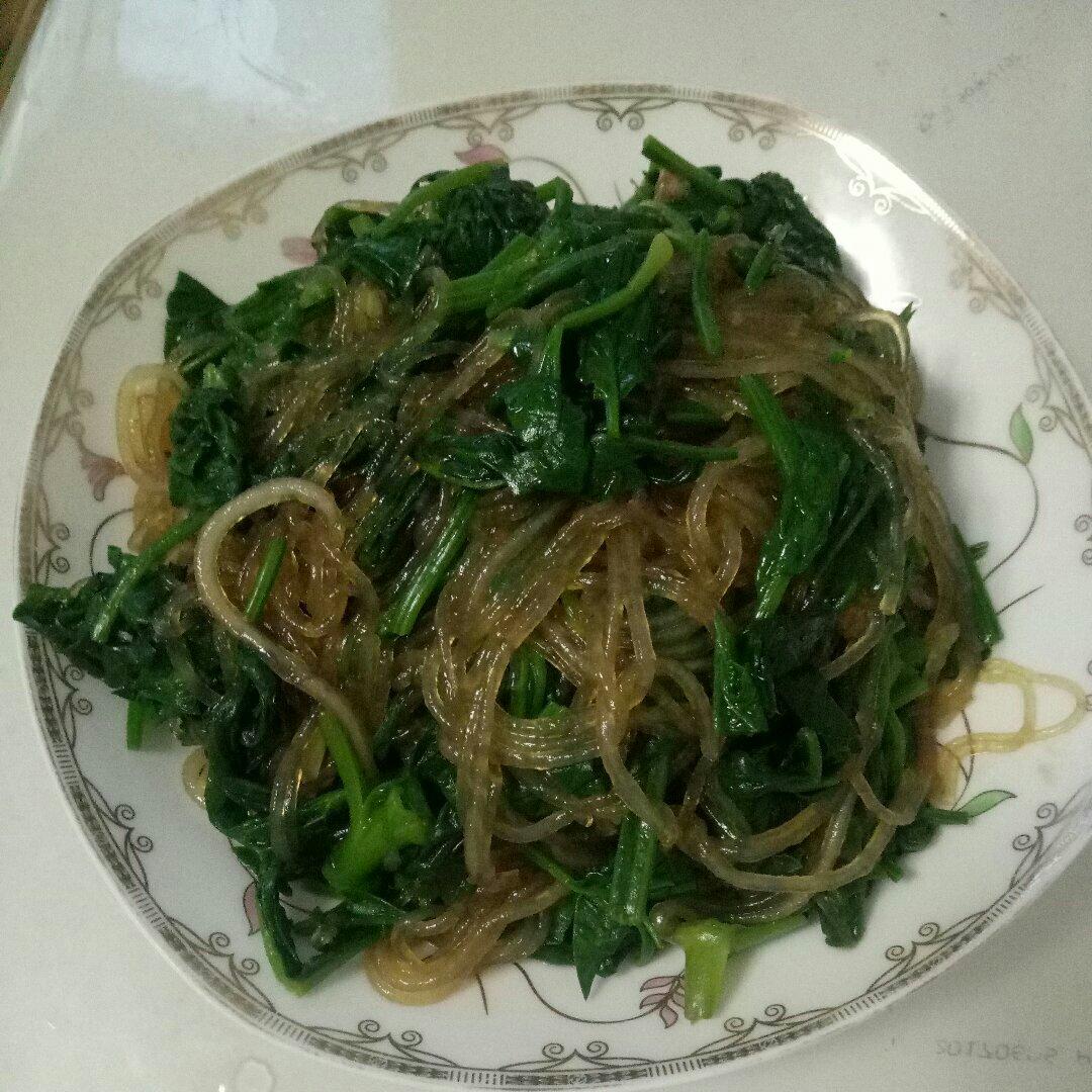 菠菜炒粉丝