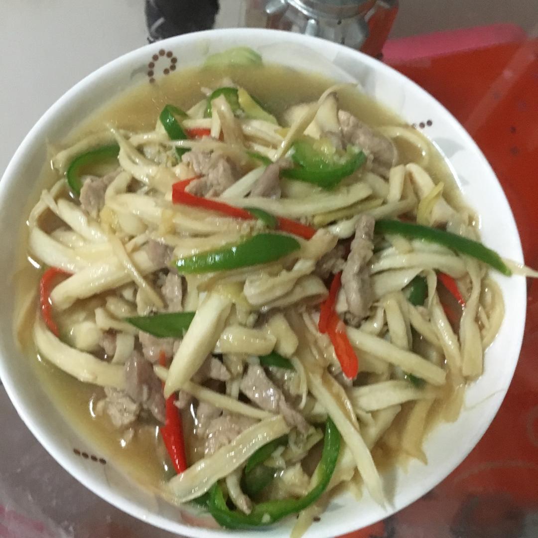 手撕杏鲍菇炒肉